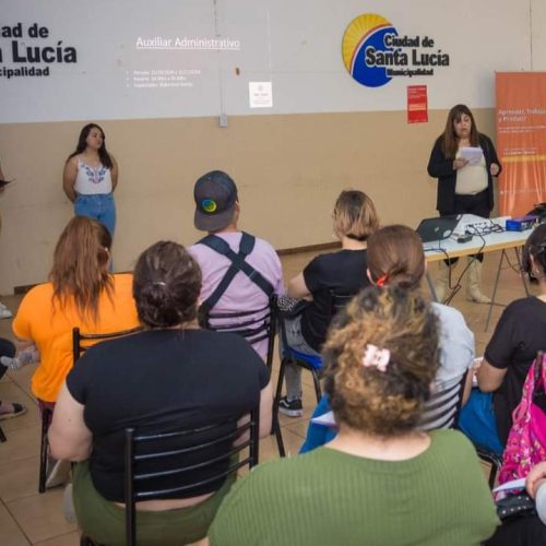 En Santa Lucía se realizó el curso de Auxiliar Administrativo