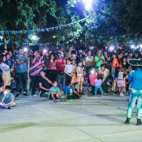 Multitudinario festejo a las madres en Ullum