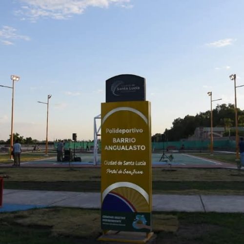 Inauguración de un nuevo polideportivo en Santa Lucía