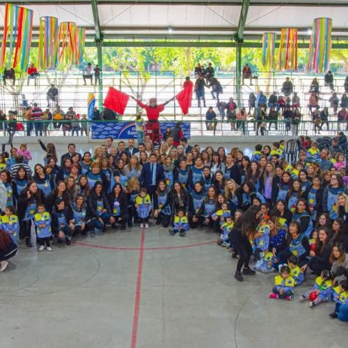 El Intendente de Santa Lucía visitó el Club Estudiantil