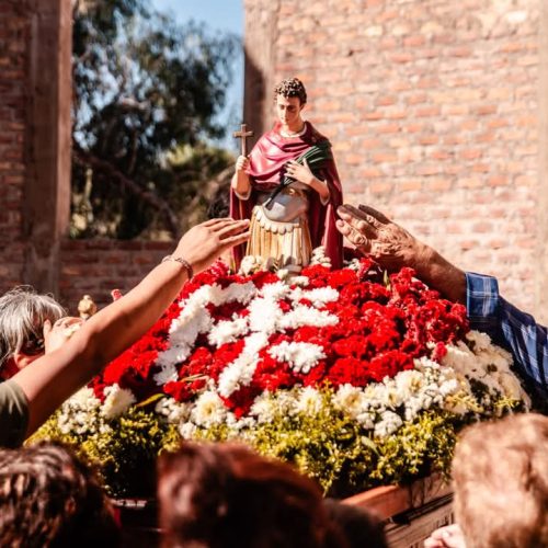 Una multitud de fieles honraron a San Expedito en el cierre de las Fiestas Patronales