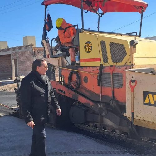 Albardón: avanzan las obras de pavimentación en los barrios Virgen del Rocío y Virgen del Socorro