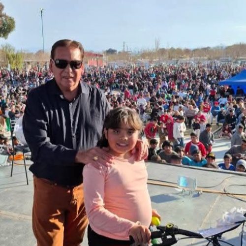 Multitudinario día del niño en Albardón