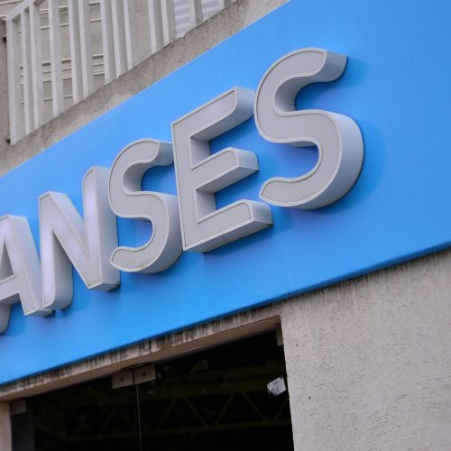 Quiénes cobran este jueves 13 de agosto según el cronograma de ANSES