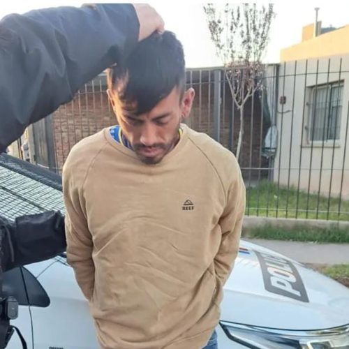 En Pocito los vecinos lograron detener a un ladrón que escapaba con lo robado