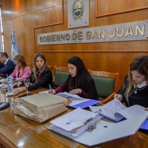 Abrieron sobres de la licitación para el nuevo Canal Agua Negra