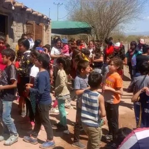 Navidad solidaria: piden colaboración para que niños de un merendero en Bermejo, puedan celebrar la fiesta navideña