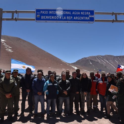 El gobernador Orrego y autoridades chilenas habilitaron el Paso de Agua Negra