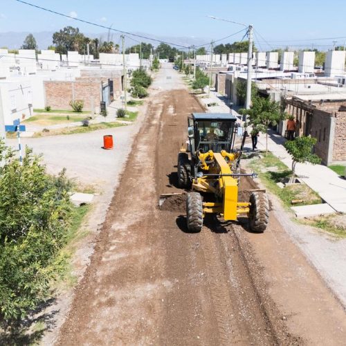 En Rawson y San Martín, el Gobierno comenzó con las obras del Plan de Pavimentos Urbanos