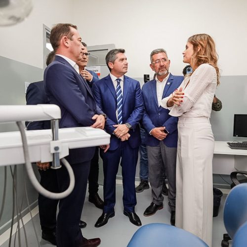 Orrego inauguró remodelaciones en un centro de salud en Rawson
