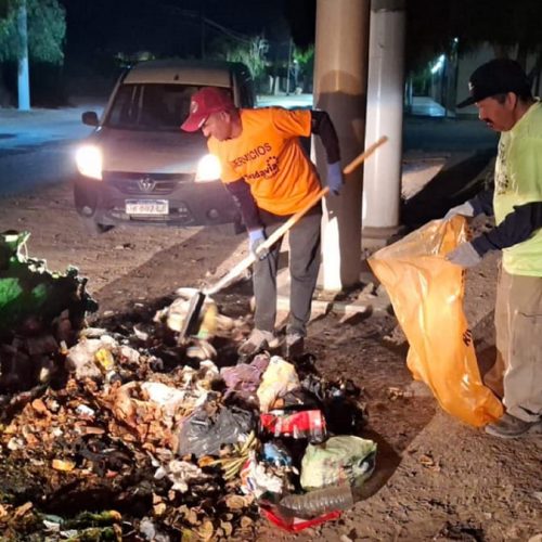 En Rivadavia, vandalizaron los nuevos contenedores de residuos