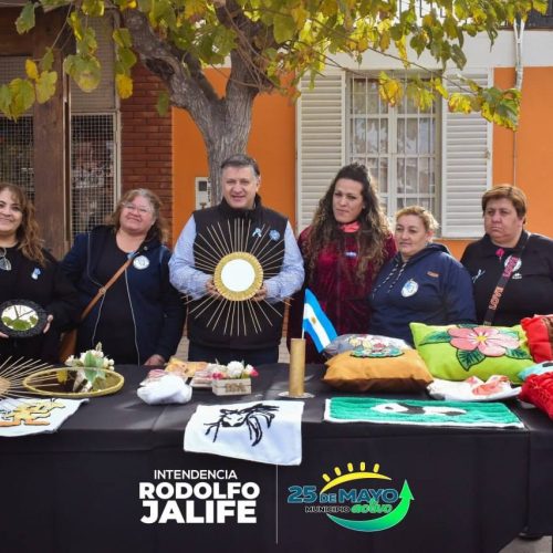Muestra educativa,cultural y productiva en 25 de Mayo