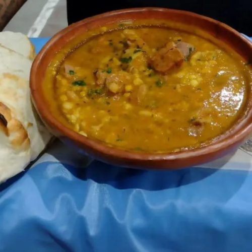 9 de Julio celebra el 215° aniversario de la Revolución de mayo con el tradicional locro patrio