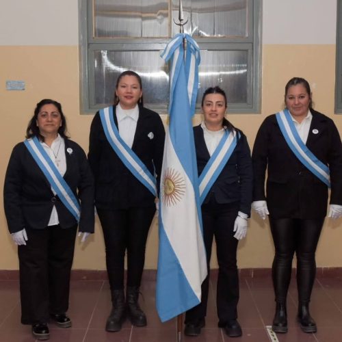 Cambio de abanderados del Instituto Superior Técnico San Martín