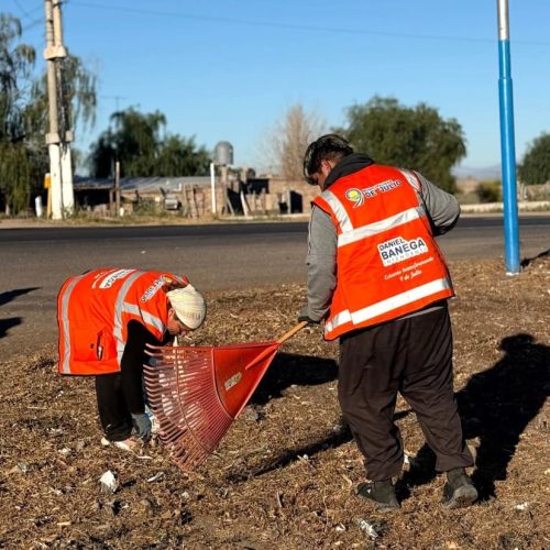 La Municipalidad de 9 de Julio continúa con el plan de limpieza y embellecimiento de los accesos al departamento