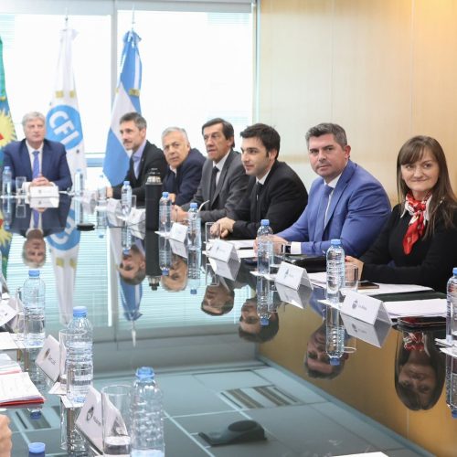 El gobernador Orrego participó en Buenos Aires de una reunión con Nación por la distribución de fondos
