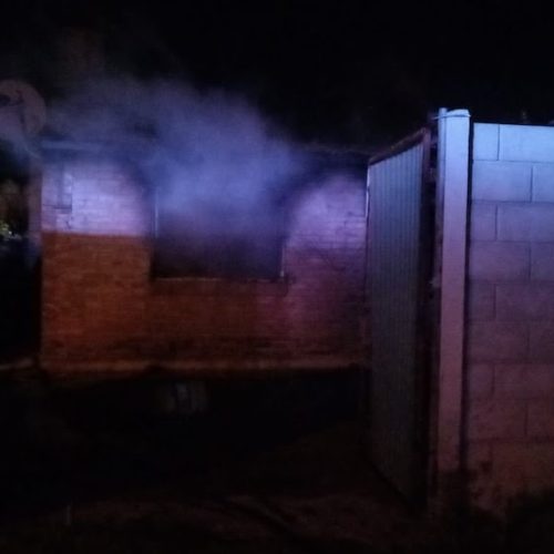 Frío extremo y tragedia: tres niños fallecen en un incendio
