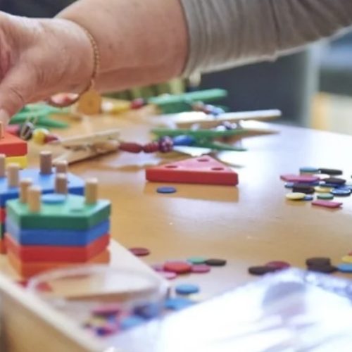 Comunidad Activa: talleres para adultos mayores que los conectan con otros