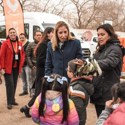 Entregaron DNI, Sube y anteojos en Pocito