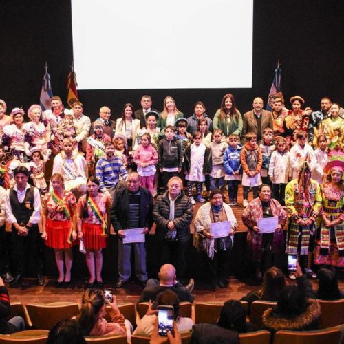 Gobierno participó de la celebración del Bicentenario de la Independencia de Bolivia