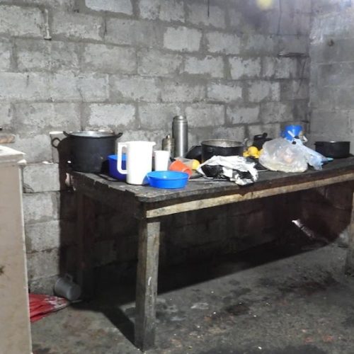 El horror en la casa del presunto asesino serial de Jujuy: restos humanos en el plato de los perros