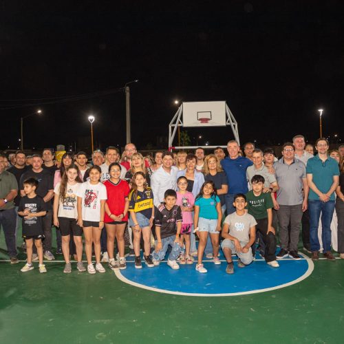 Santa Lucía inauguró un moderno polideportivo en el Barrio Brisas del Sauce