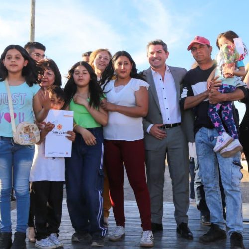 Cumpliendo el sueño de la casa propia: Orrego entregó un nuevo barrio en San Martín