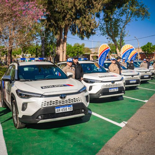 Santa Lucía invierte en seguridad y bienestar con 10 nuevos vehículos