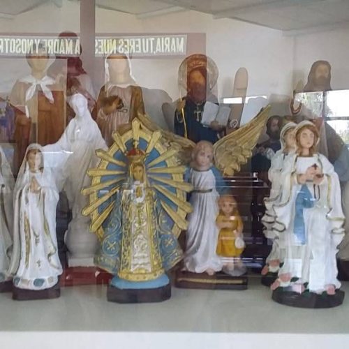 Regalería y santería en 9 de Julio: un espacio para la reflexión y la oración