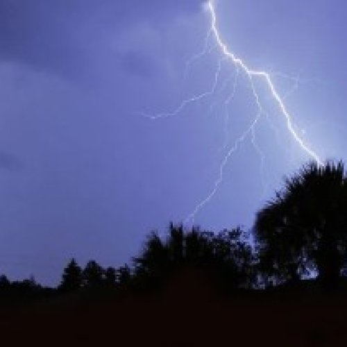 ¡Tomá precauciones!: emiten alerta por tormentas para este viernes y sábado