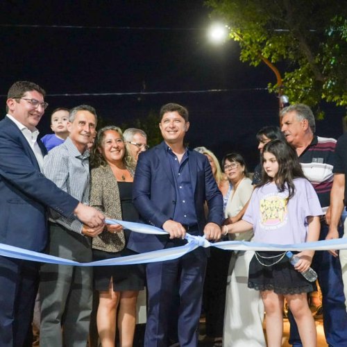 Santa Lucía inauguró la nueva Plaza Juan Manuel Fangio