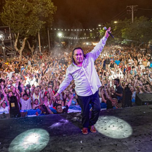 Exitosa primera noche de la Fiesta Nacional de Santa Lucía 2025