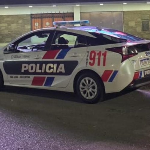 Héroes de uniforme: policías salvan a bebé que se ahogaba con un juguete