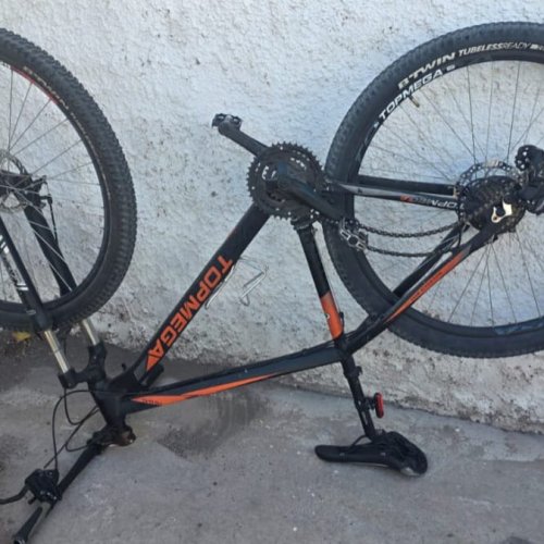 Encontraron una bicicleta abandonada y la Policía busca a su dueño