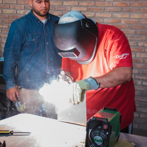 Rawson abre inscripciones a cursos de oficios con certificación universitaria