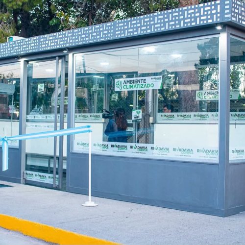 Rivadavia suma su tercera parada de colectivos climatizada: conocé su ubicación