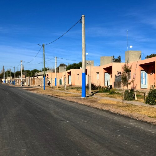 Alto de Sierra suma más pavimento e iluminación led para mejorar la calidad de vida de sus vecinos