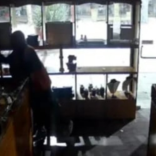 Millonario golpe a una joyería en el corazón del microcentro