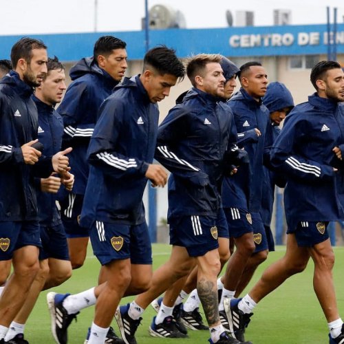 Boca busca liberar dos cupos con préstamos al fútbol uruguayo