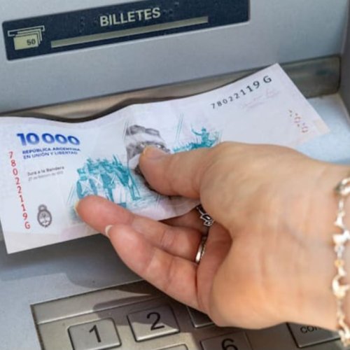 Los empleados públicos tendrán acreditados sus haberes el 29 de agosto