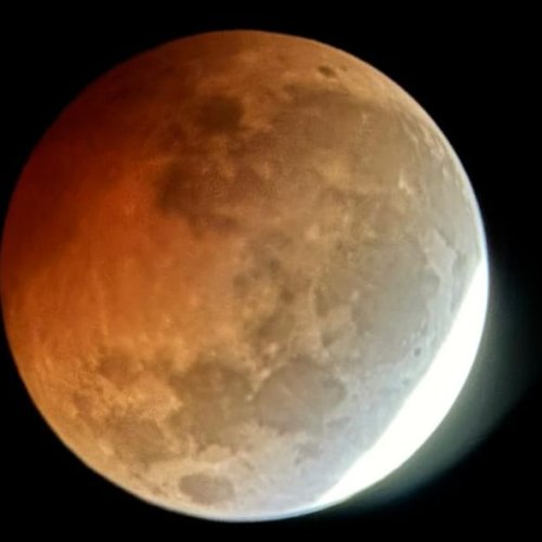San Juan miró al cielo: las mejores fotos del último eclipse del año