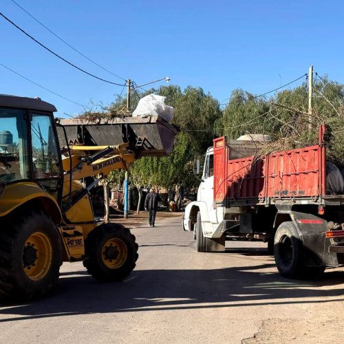 Operativo de Servicios y Medio Ambiente en Las Chacritas