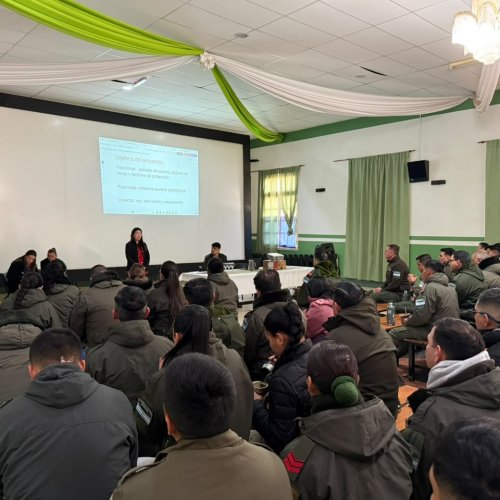 Calingasta: más de 300 aspirantes de Gendarmería participaron de una jornada de prevención del suicidio