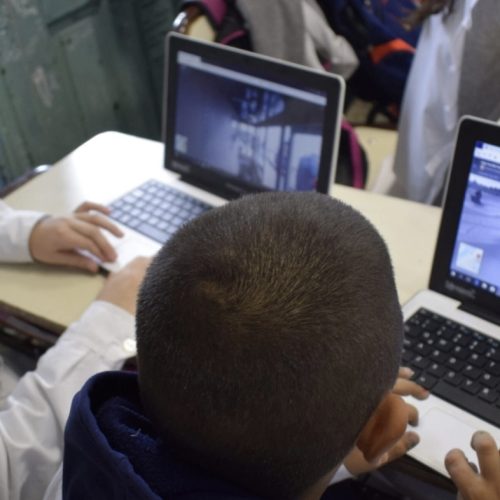 San Juan recibiría en agosto las computadoras gestionadas ante Naciones Unidas