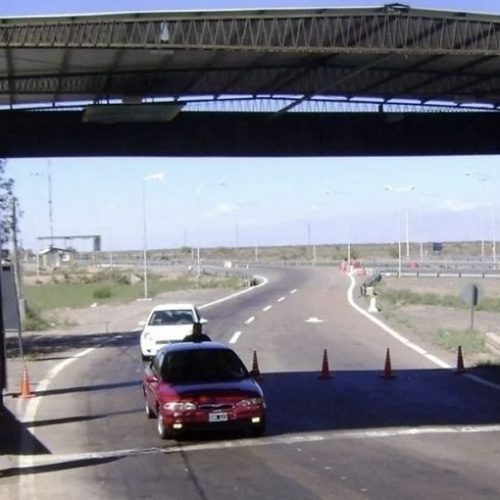 El Gobierno garantizó que mantendrá a los empleados de controles fitosanitarios