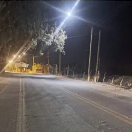 La atropelló una moto cuando cruzaba la calle y el motociclista se dio a la fuga