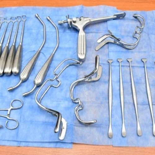 El Hospital de Pocito recibió instrumental para cirugías de otorrinolaringología