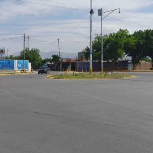 En Rawson un hombre en una camioneta atropelló a un motociclista y lo dejó tirado en el lugar