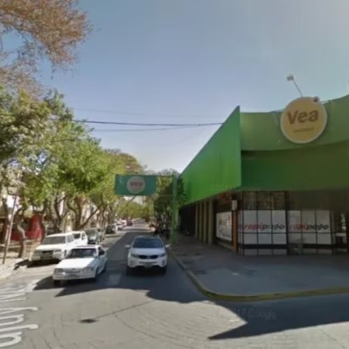 Una pareja intentó robar siete botellas de fernet de un Vea y el hombre irá a prisión