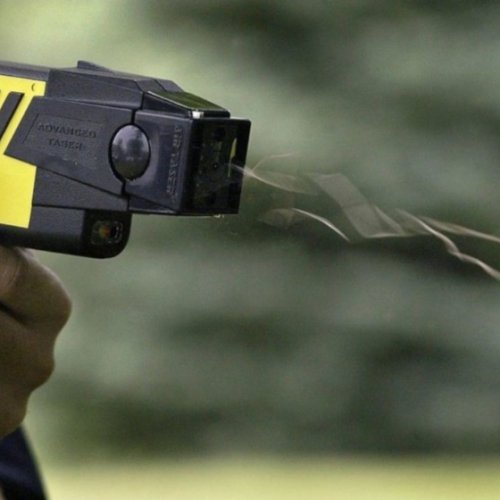 Gobierno finalmente destinará 85 millones de pesos para adquirir pistolas Taser